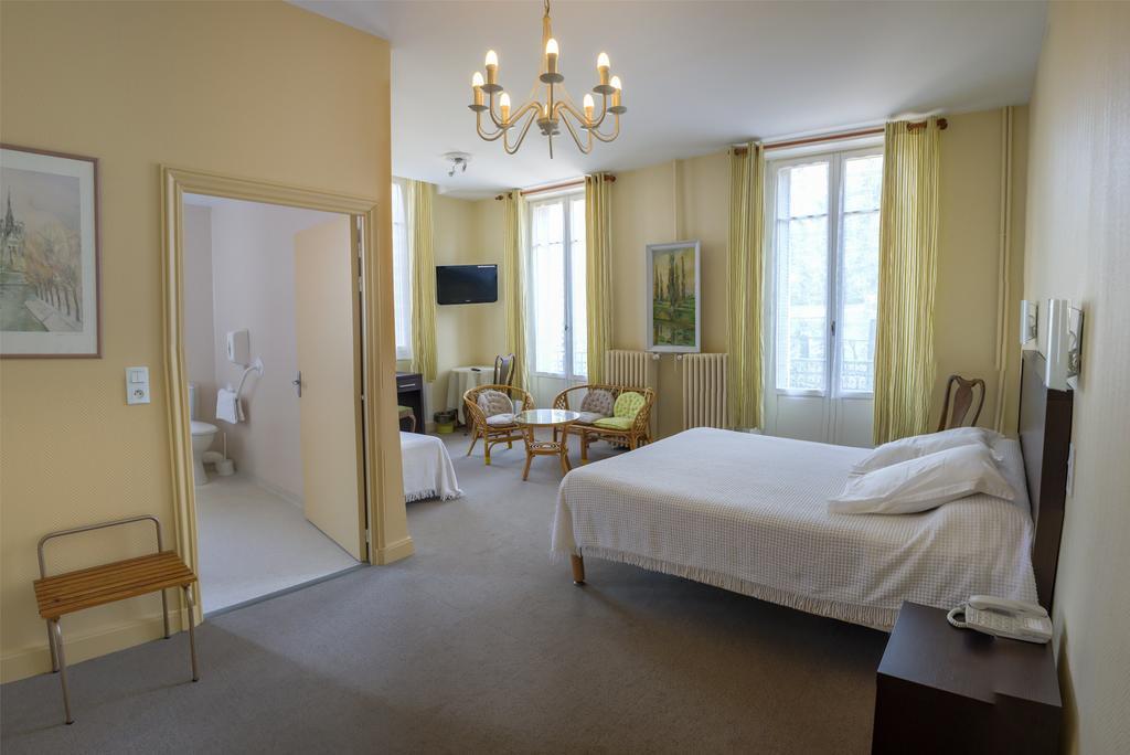 Castel Regina Hotel Châtel-Guyon Quarto foto